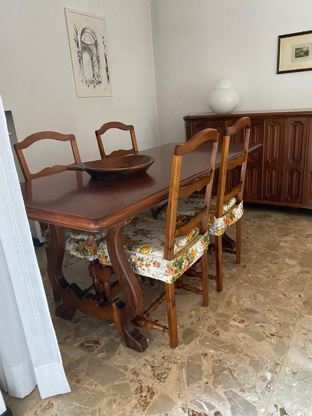 Tavolo fratino con 6 sedie 