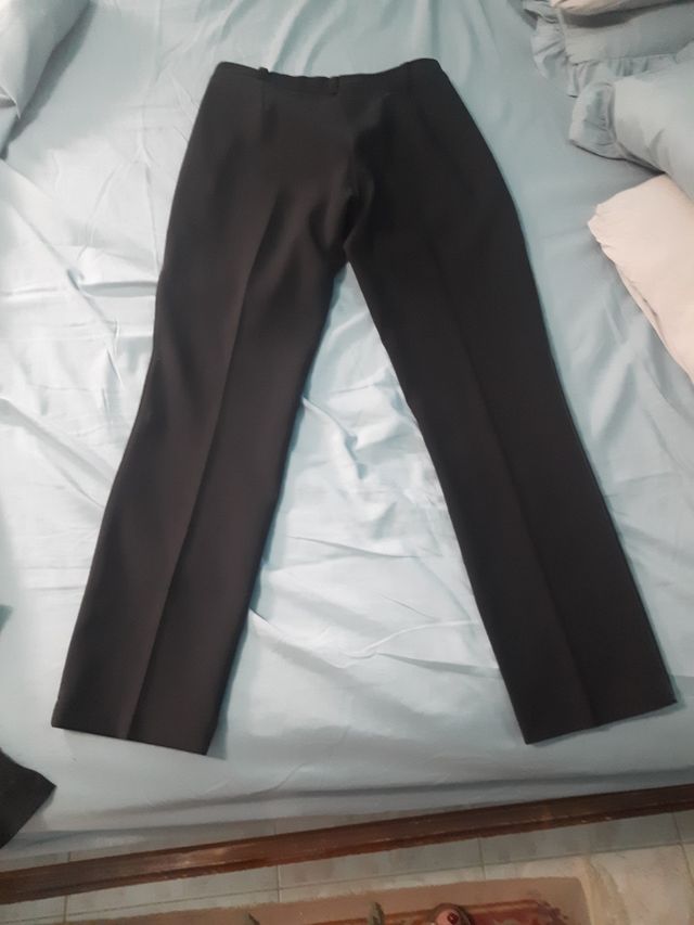 Pantalone nero con strisce laterali