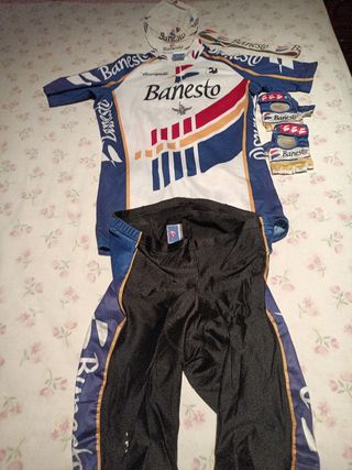 CONJUNTO MALLIOT Y CULOTE