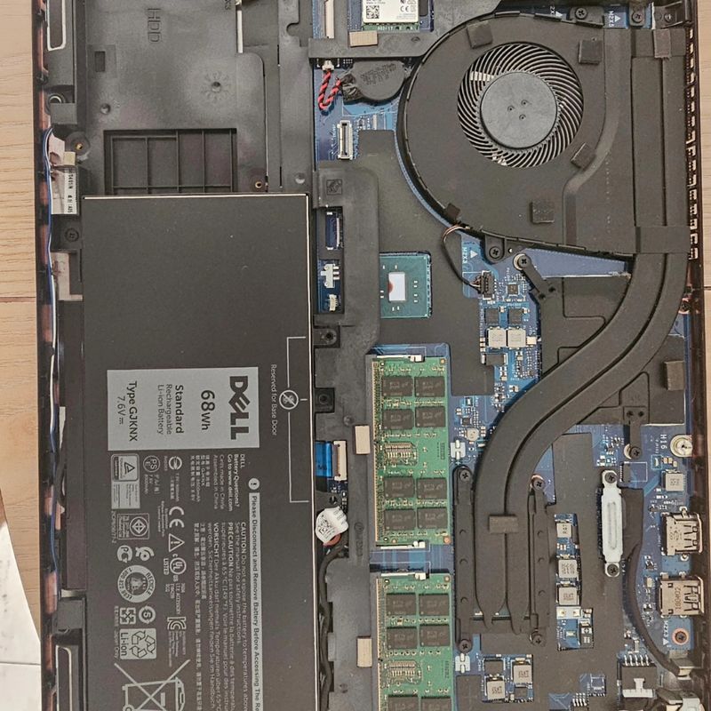 Portatil Dell i7, 16ram, ssd 500 afbeelding 7