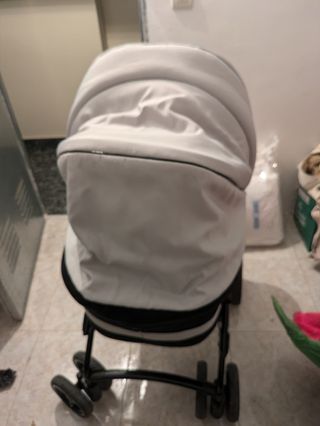 Coche con cuco y silla