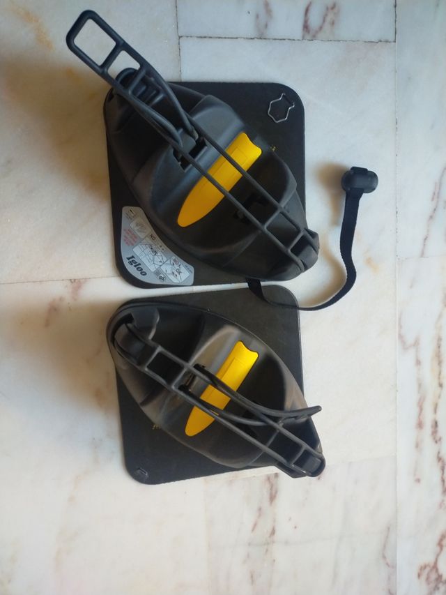 Portaesquís Igloo magnéticos.Techo coche