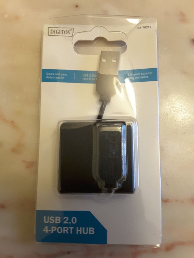 4 puertos USB 2.0