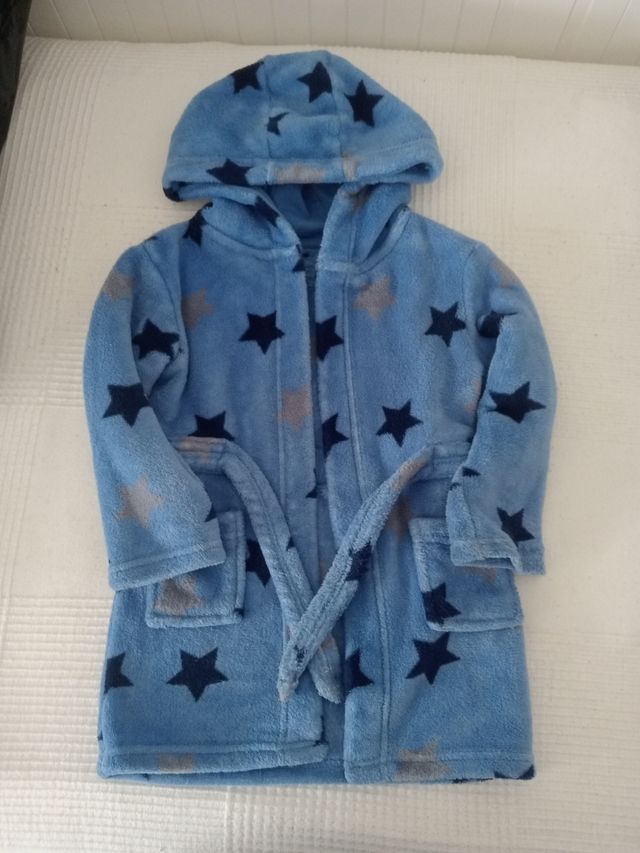 Bata de casa niño.