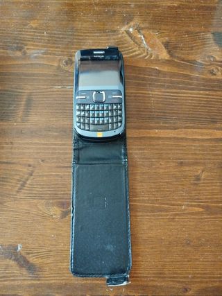 Nokia C3 con cover