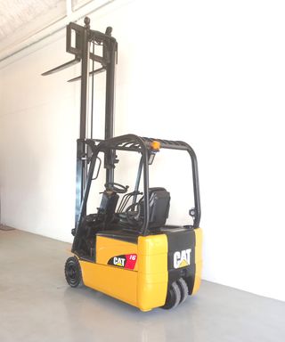 1600 kg CARRETILLA ELEVADORA OCASION BARATA