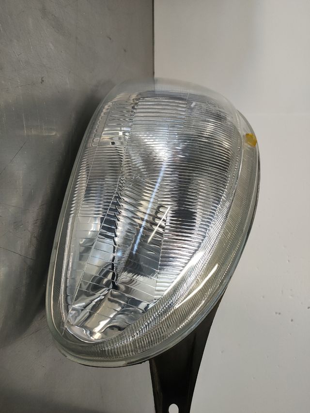 🟢FARO DERECHO OPEL CORSA '93-