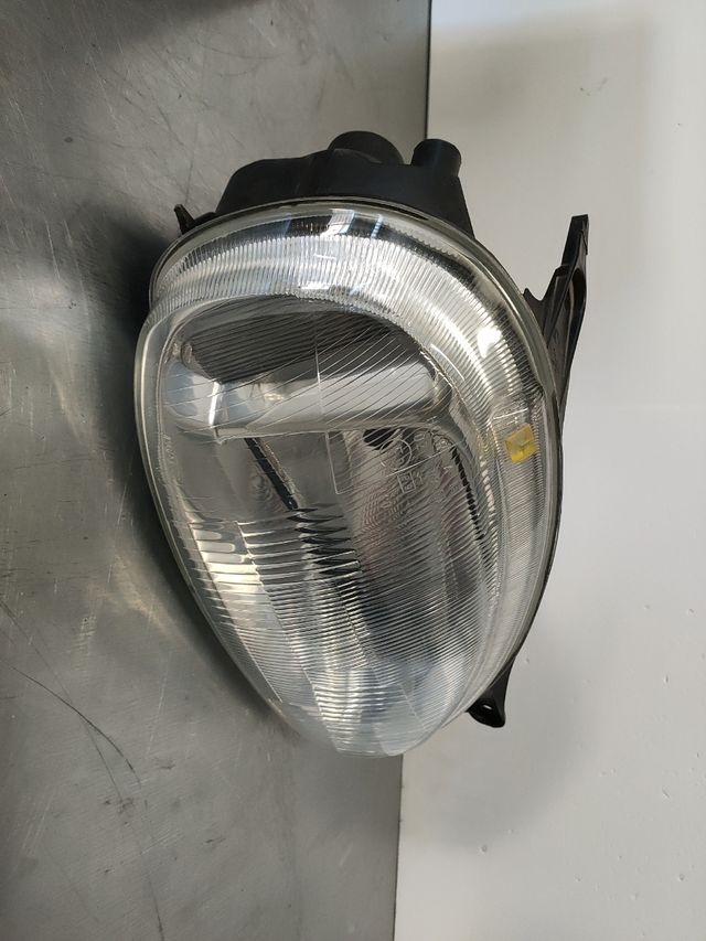 🟢FARO DERECHO OPEL CORSA '93-