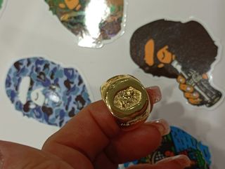 💟💖anillo dorado metal modelo bape T10