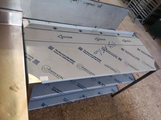 MESA DE ACERO INOX 1,28 M