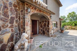 Chalet en venta en Arenys de Munt