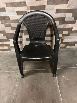 4 sillas de jardín nuevas