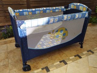 Parque - Cuna de viaje