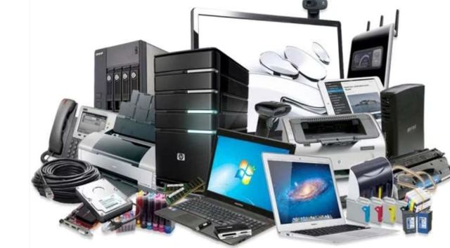 Recojemos objetos de informática.