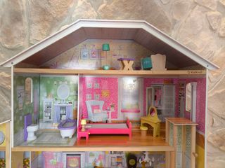 Casita de muñecas "Grand View Kidkraft" Barbies 