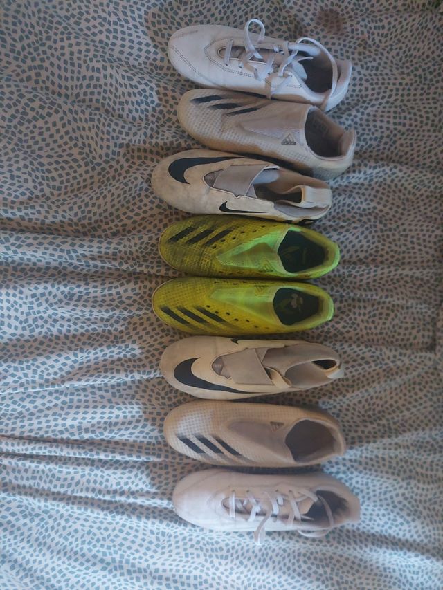 Botas de fútbol  varios precios