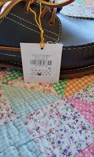 Náutico de piel número 41 a estrenar