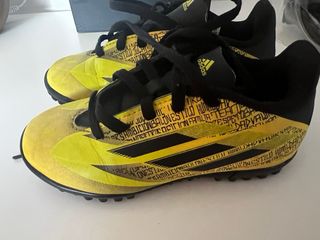 Botas de fútbol Messi