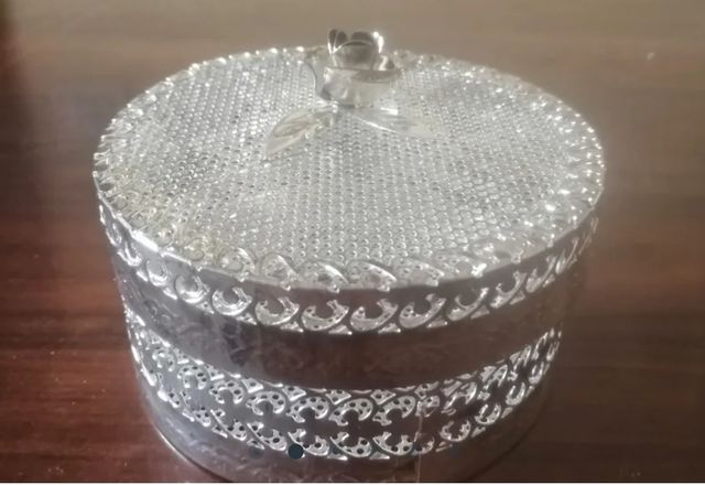 Cajita joyero metal labrado