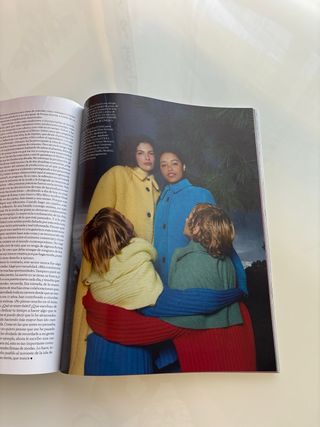 Revista VOGUE enero 2022