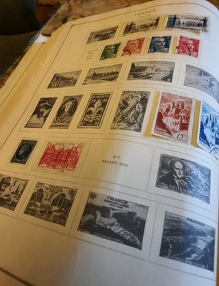 ALBUM DE SELLOS ANTIGUO