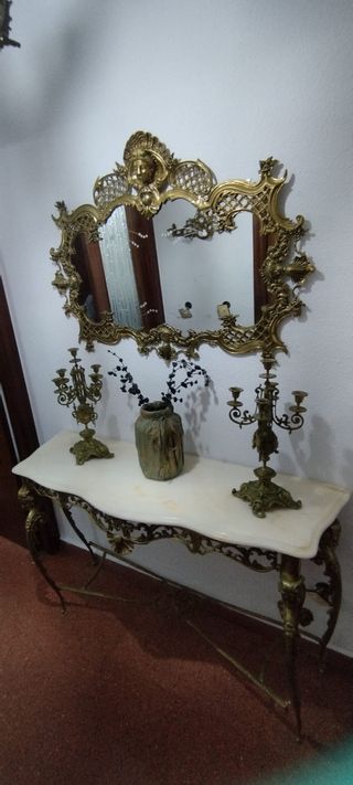Mueble entrada casa.