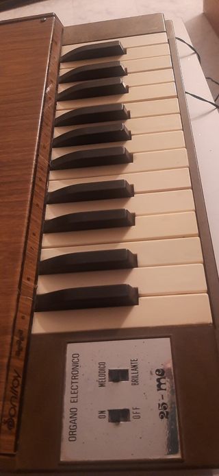 Órgano pequeño vintage