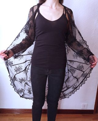 Kimono largo de encaje negro. T. única HALLOWEEN