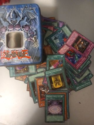 Yu-gi-oh! Scatola di latta con 105 carte