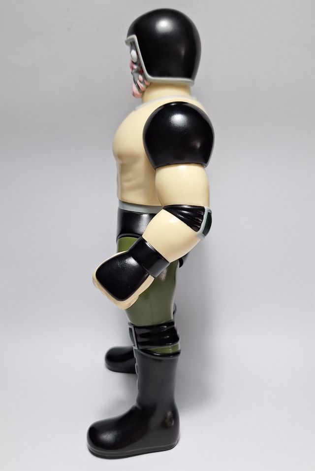 Warsman (Real Face version) - Figura de vinilo