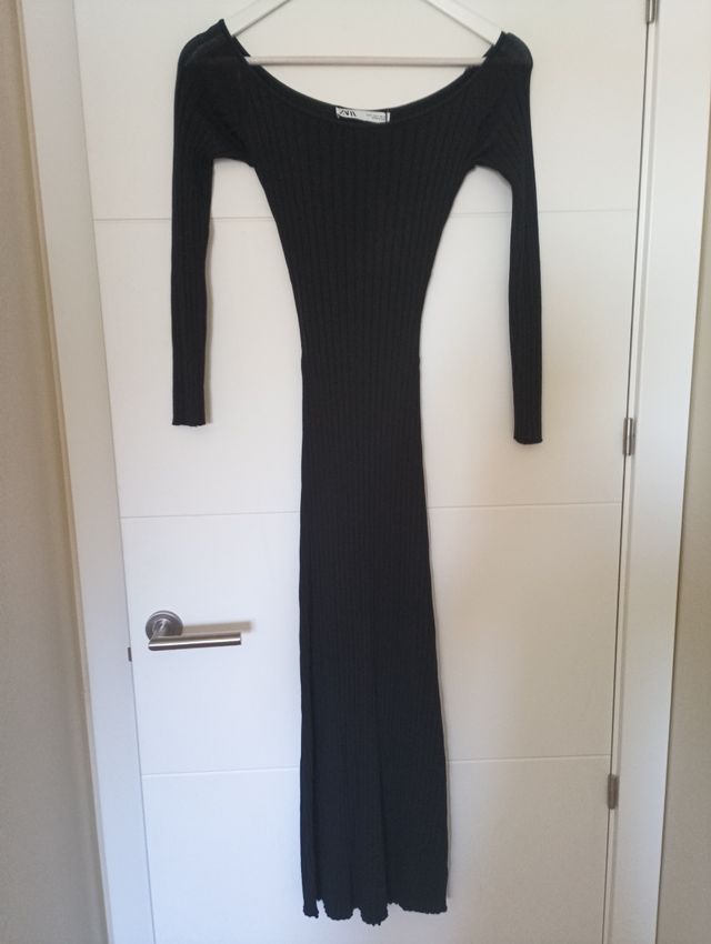 Vestido negro Zara