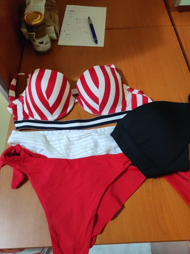 Set di costumi donna