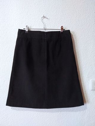 Falda de tablas negra. XL