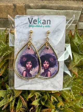 Pendientes African woman