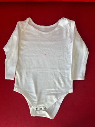 Pack de 5 bodies de punto y manga larga.