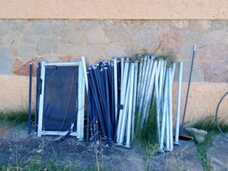 Se vende piscina y complementos