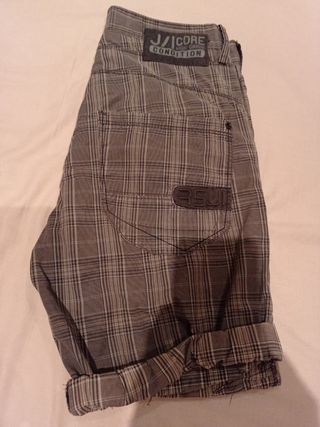 Pantalón corto de la marca JACK JONES 