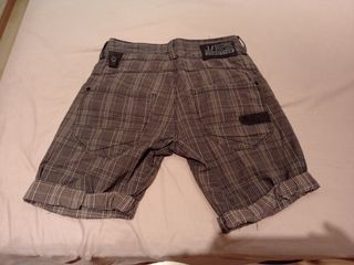 Pantalón corto de la marca JACK JONES 