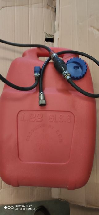 Depósito gasolina con asa para barco