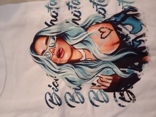 Camisetas Karol G talla S nuevas