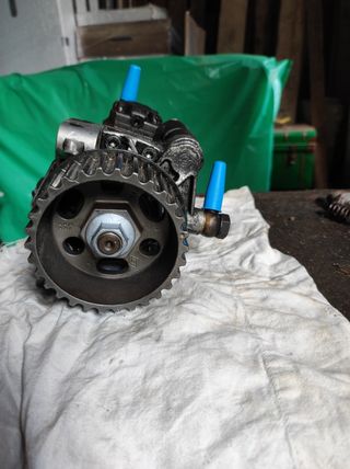 Bomba inyectora coche