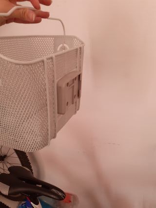 bicicleta de niña de 24' blanca