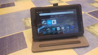 Amazon Tablet Fire 7 (9th Gen) con funda