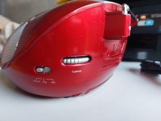 Reproductor  CD, MP3 Y Radio.