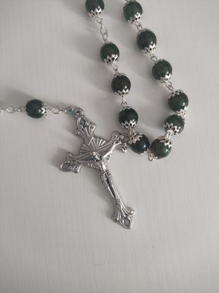 Rosario de color verde