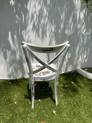 Silla Thonet restaurda en Blanco