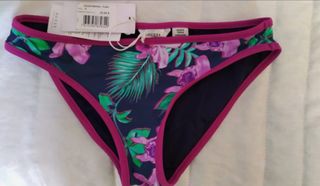 Bañador Guess nuevo.