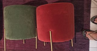 UNIDAD PUFF TERCIOPELO PATA DORADA