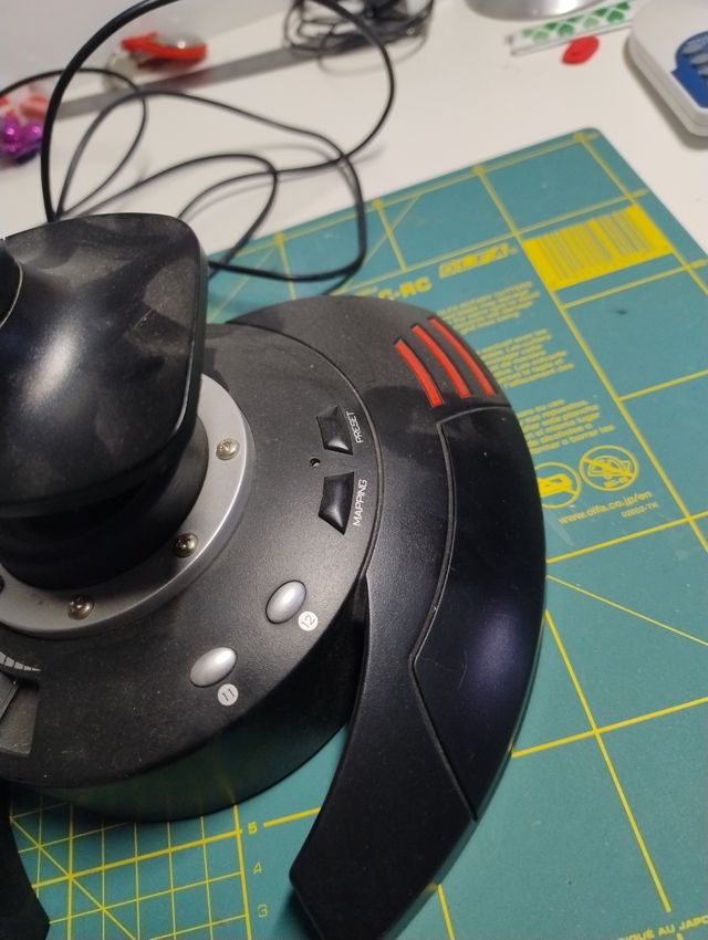 Mando PC Thrustmaster