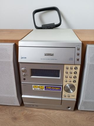 Minicadena Phillips c/ sus 2 altavoces
